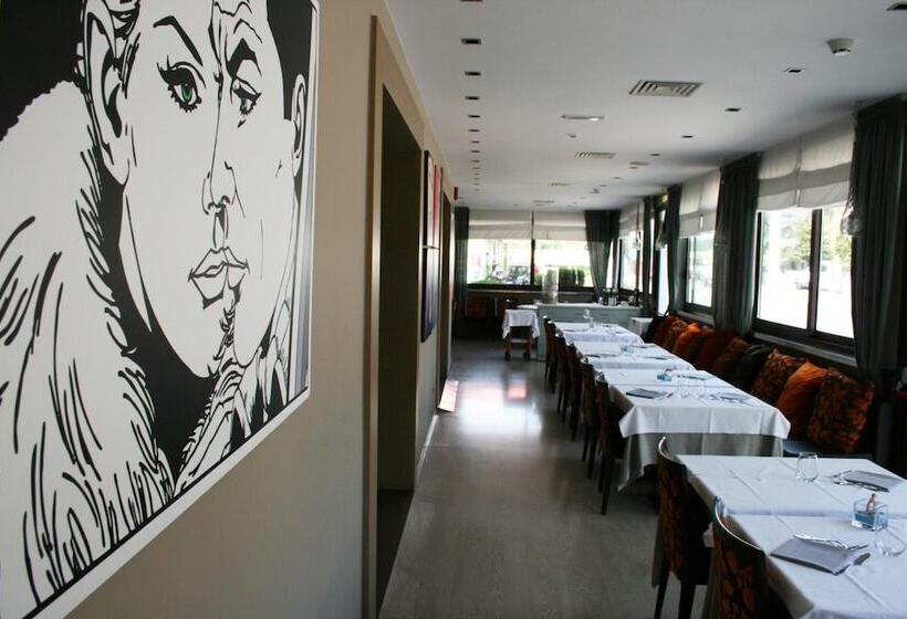 ホテル Albergo Ristorante Protti