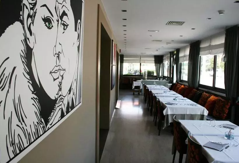 ホテル Albergo Ristorante Protti