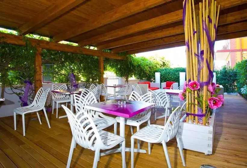 ホテル Albergo Ristorante Protti