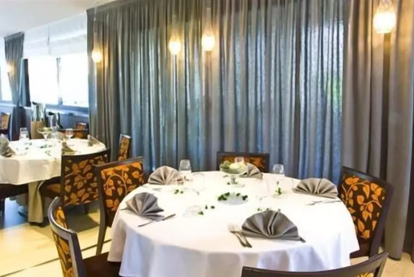 ホテル Albergo Ristorante Protti