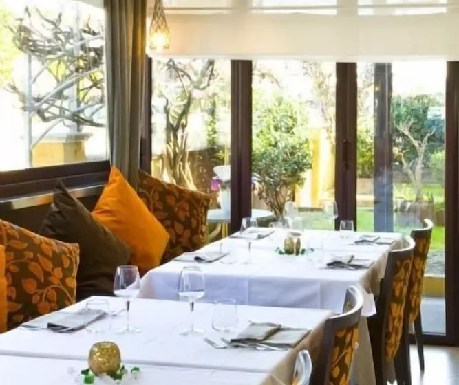 ホテル Albergo Ristorante Protti