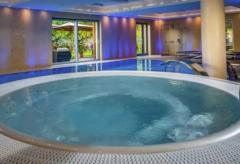 فندق Betekints Wellness