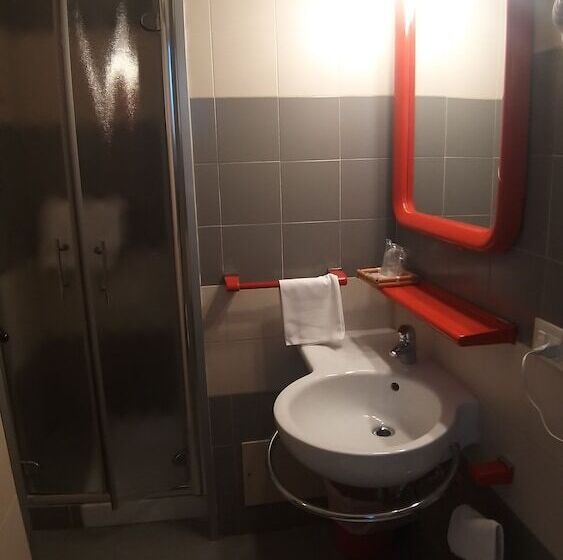 בית מלון כפרי Cavalieri Del Tau