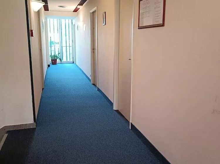 בית מלון כפרי Cavalieri Del Tau