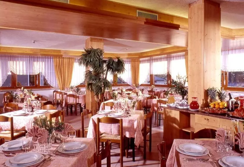 Отель & Appartamenti Al Larice