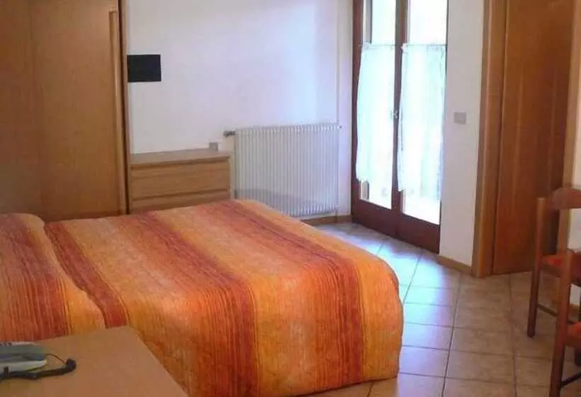 Отель & Appartamenti Al Larice