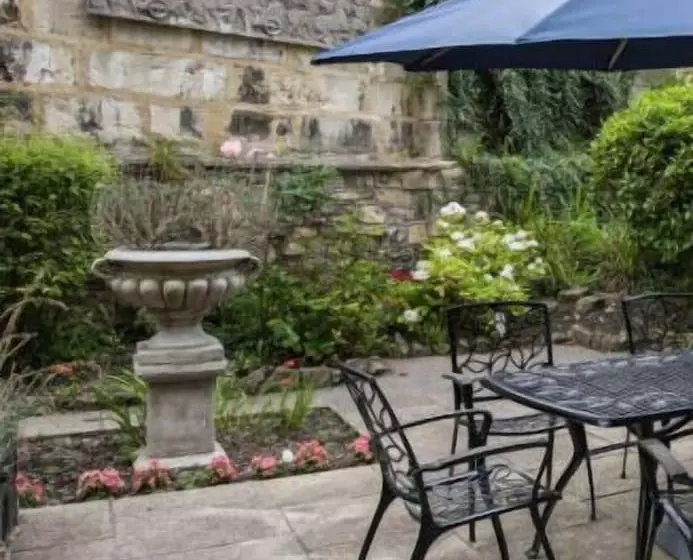 Hotel Henrietta House, A Member Of Radisson Individuals