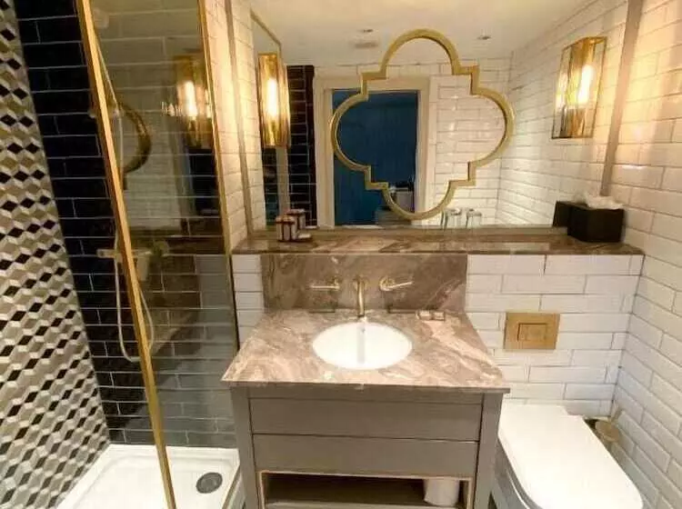 Hotel Henrietta House, A Member Of Radisson Individuals