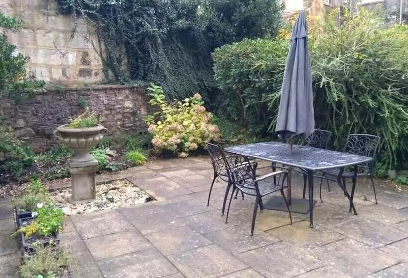 Hotel Henrietta House, A Member Of Radisson Individuals