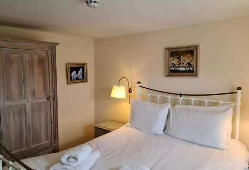 Hotel Henrietta House, A Member Of Radisson Individuals