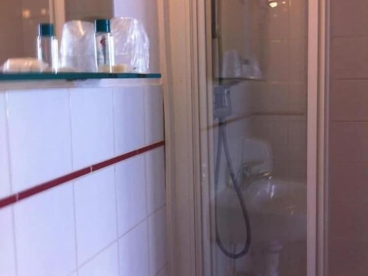 فندق Hôtel Alexandra Centre Ville