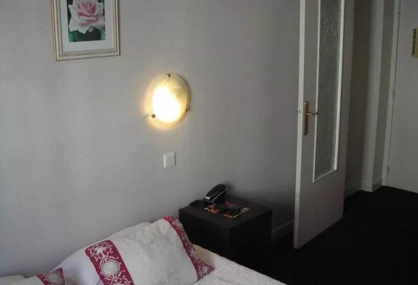 בית מלון כפרי Hôtel Alexandra Centre Ville