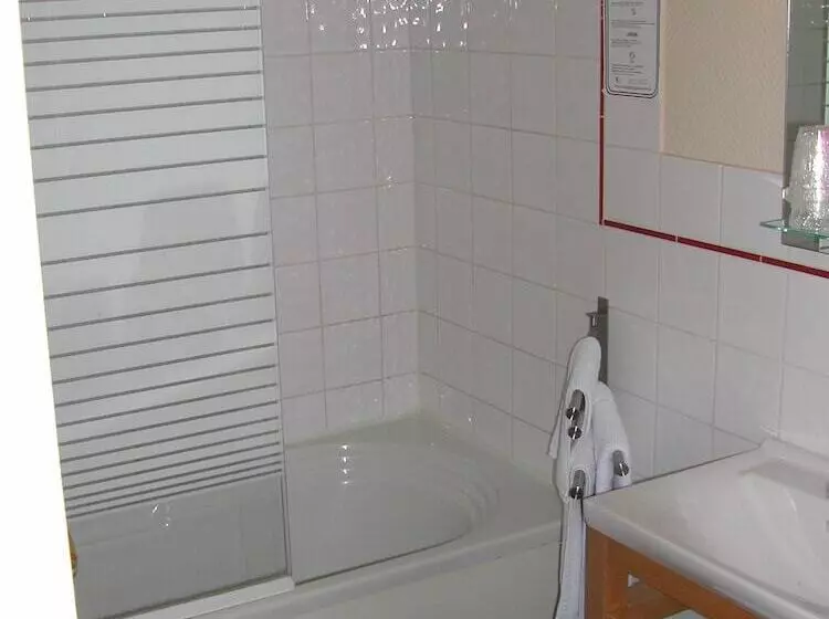 בית מלון כפרי Hôtel Alexandra Centre Ville