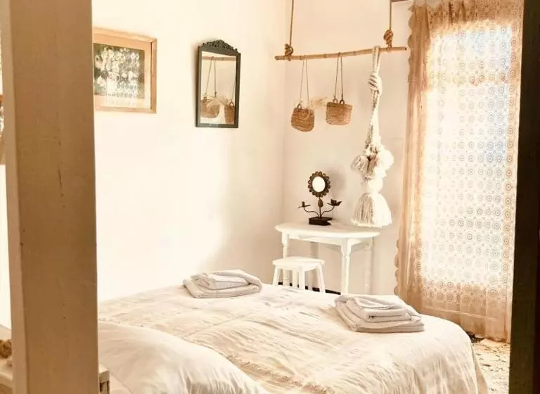 Отель Hôtel Lido Beach