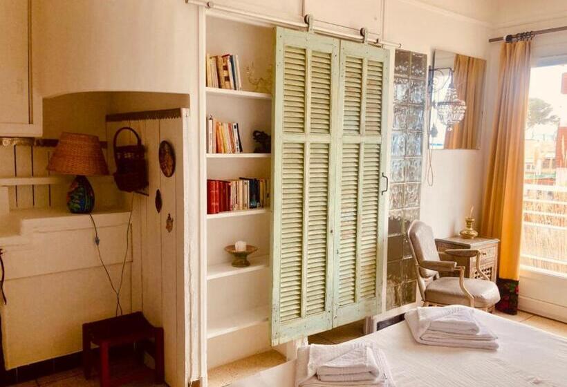 ホテル Hôtel Lido Beach