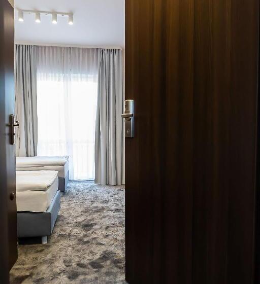 酒店 Jantar Wellness & Spa