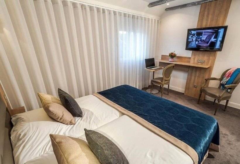 Hotel Logis  Le Christina