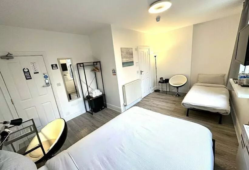 Hotel Sleeplicity London Heathrow