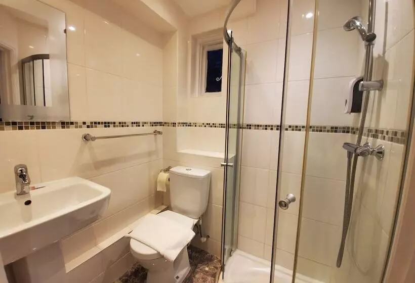 Hotel Sleeplicity London Heathrow