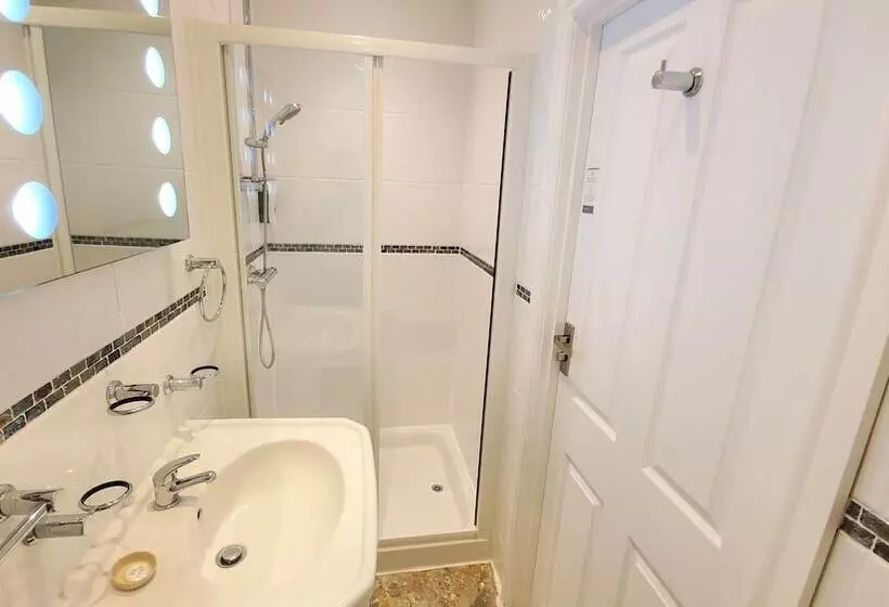 Hotel Sleeplicity London Heathrow