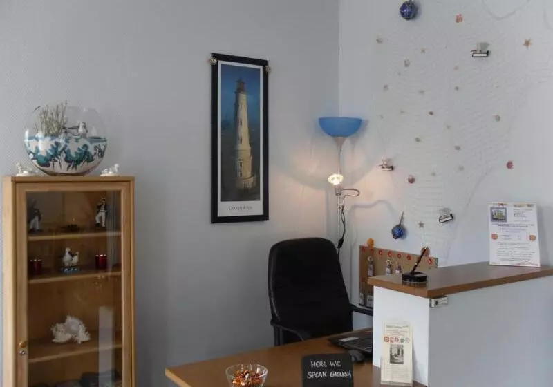 Отель The Originals Access, Hôtel Corinna, Royan