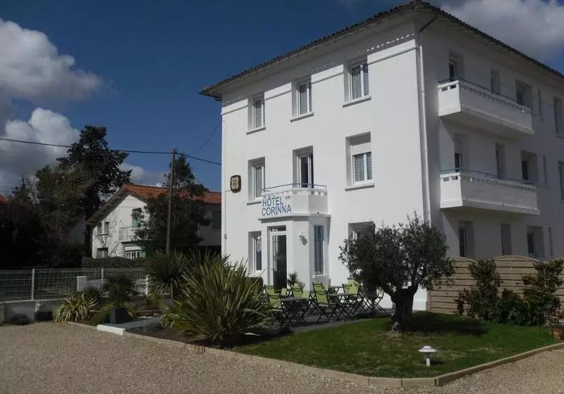 Отель The Originals Access, Hôtel Corinna, Royan