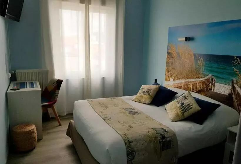 Отель The Originals Access, Hôtel Corinna, Royan