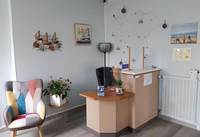 호텔 The Originals Access, Hôtel Corinna, Royan