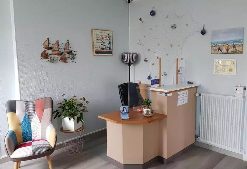 Отель The Originals Access, Hôtel Corinna, Royan