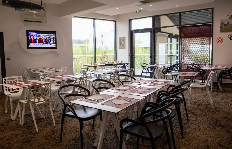 هتل Cowool Toulouse