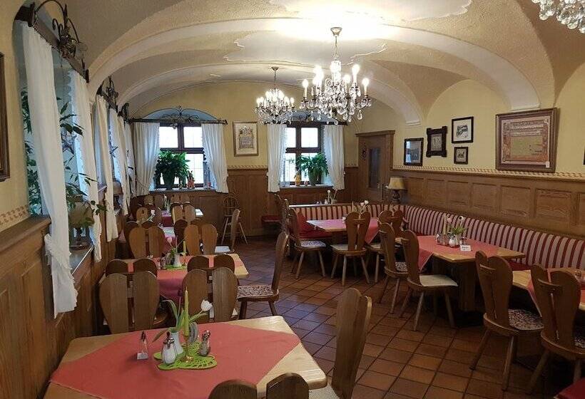 Pensão Gasthof Falkenstein   Metzgerei Schwaiger