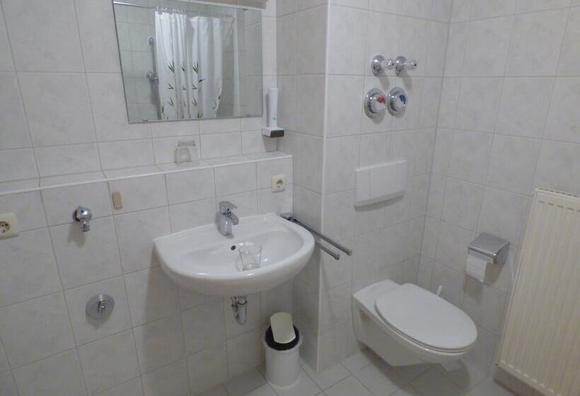 Pensão Gasthof Falkenstein   Metzgerei Schwaiger