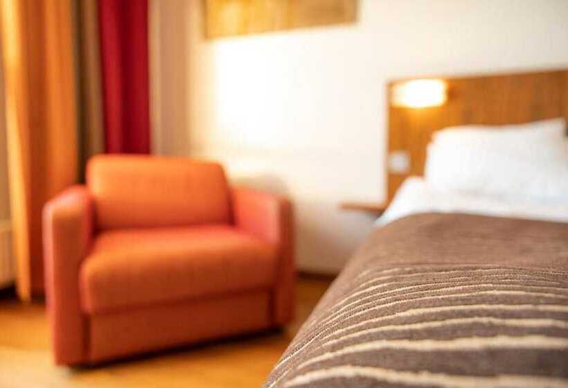 Santa S Resort & Spa Hotel Sani