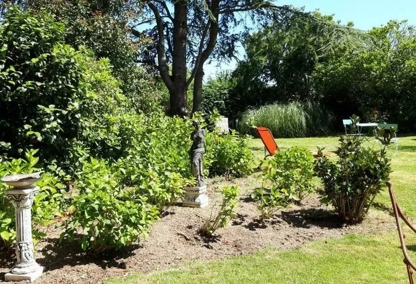 Aamiaismajoitus (B&B) Le Chalet Suisse   Chambre Papillons