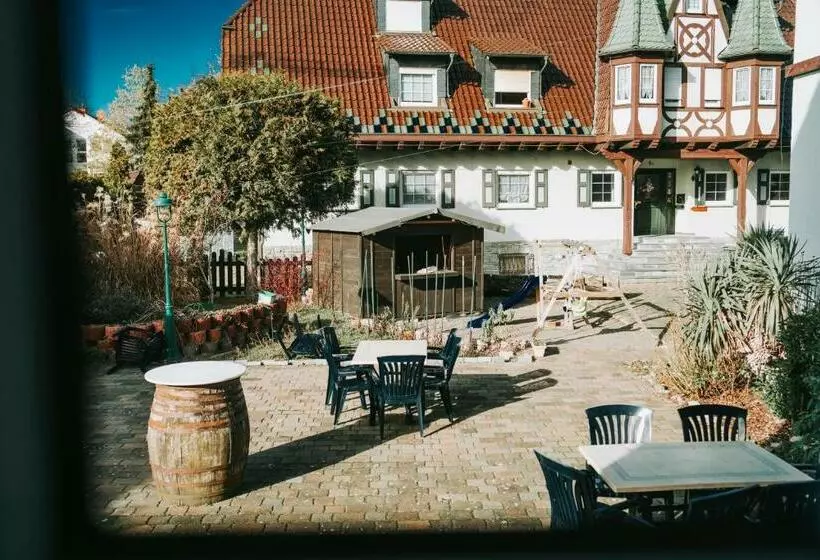 Hotelli Astheimer Schlösschen