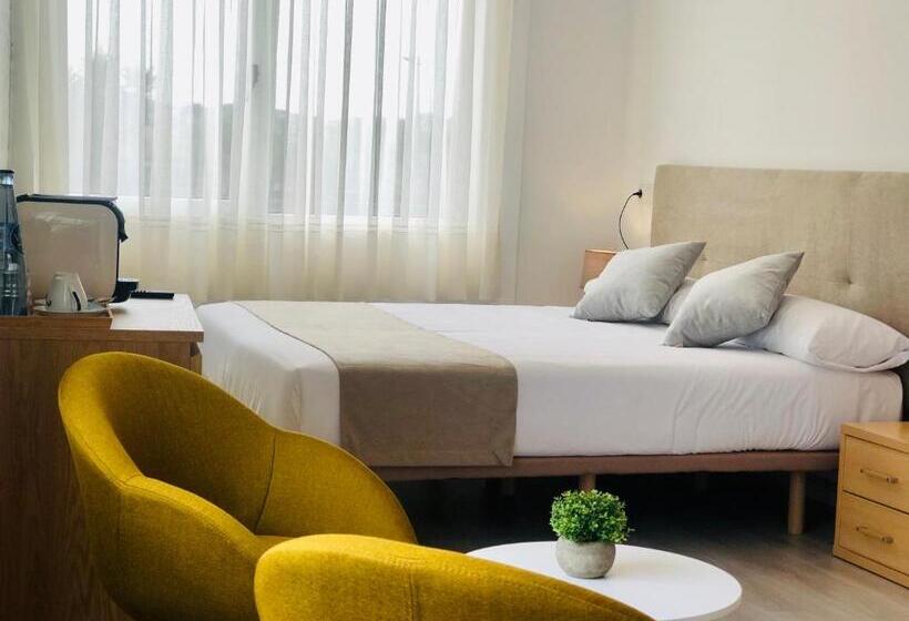 בית מלון כפרי Finca Alcamino