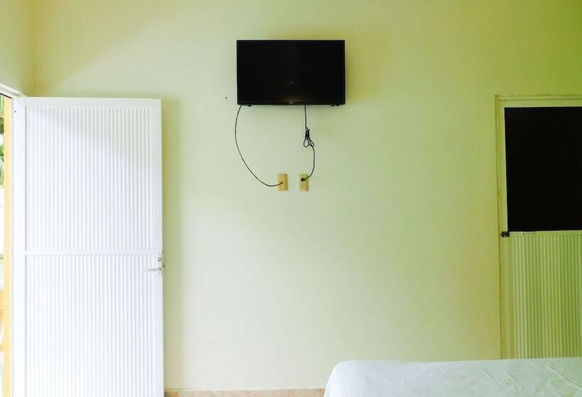 Отель Habitaciones América Rotamundos