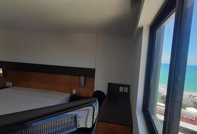ホテル Natal Plaza Requinte, Conforto E Vista Para O Mar
