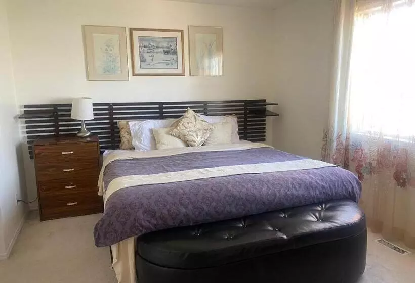 پانسیون Hidden Valley Treehouse Home!