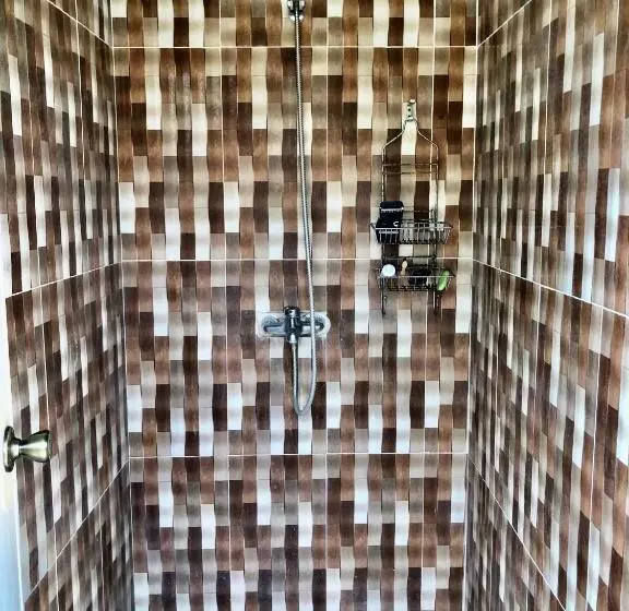 Sharky Hostel Oslob