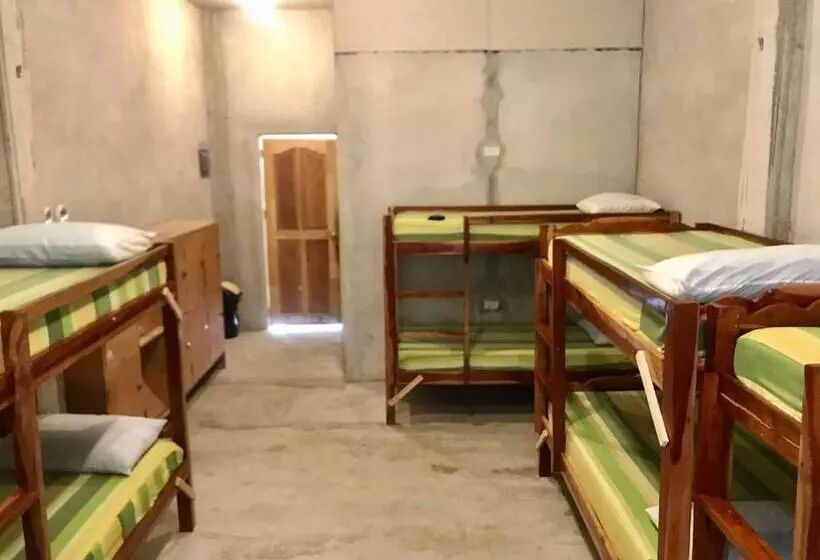 Sharky Hostel Oslob