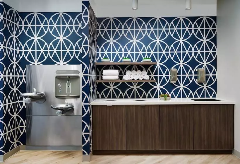 Ac Hotel By Marriott Bethesda Downtown