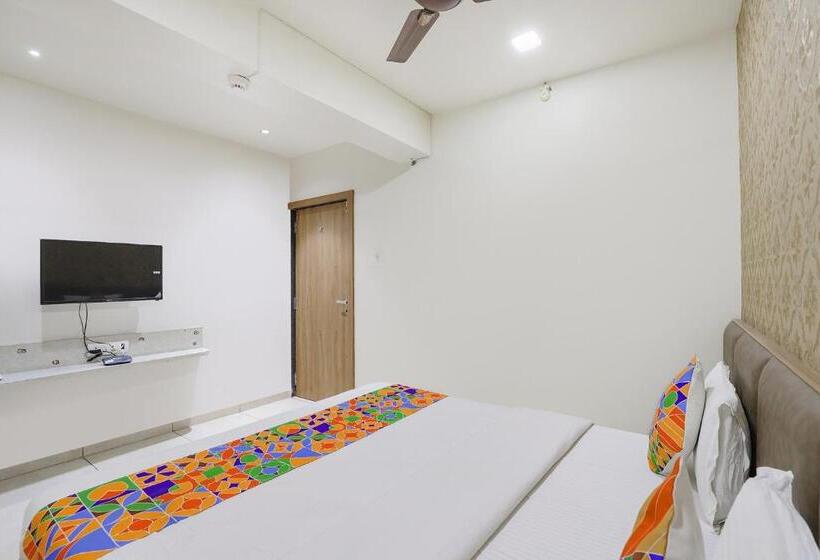 Fabhotel Bharosa Inn