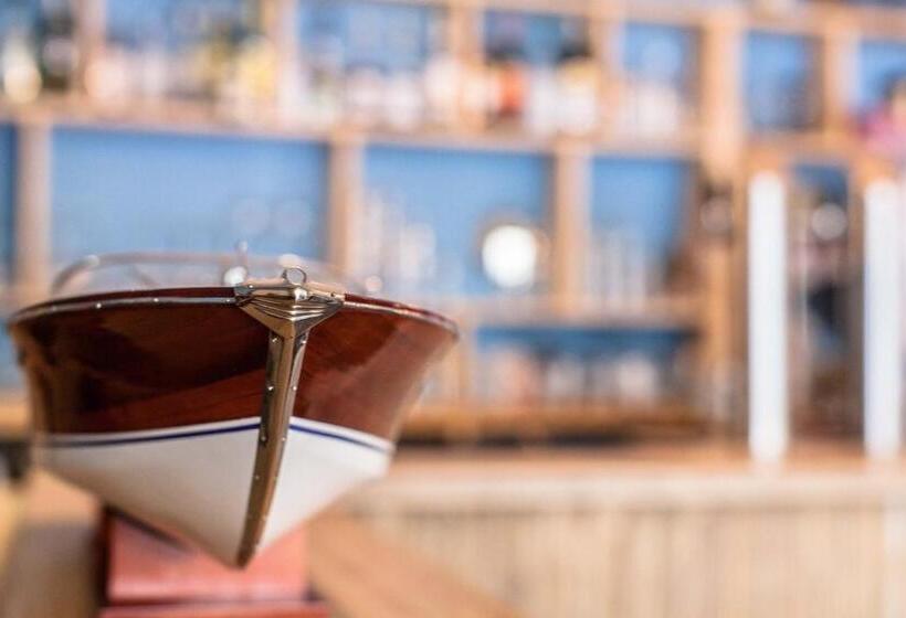 ホテル Hôtel Le Caillebotis