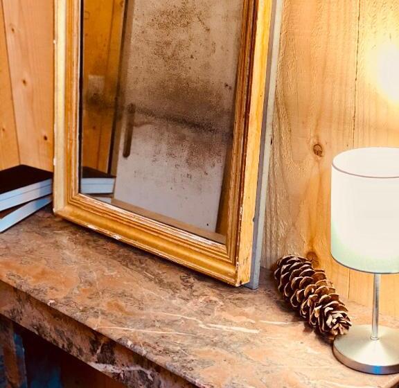 ホテル Hôtel Le Caillebotis