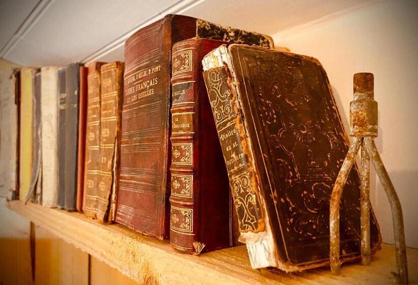 ホテル Hôtel Le Caillebotis