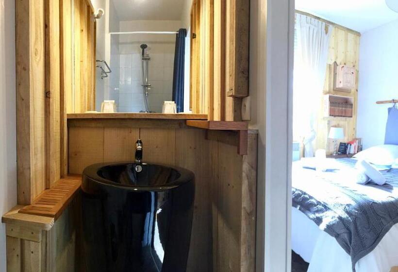 ホテル Hôtel Le Caillebotis