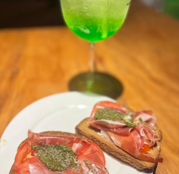 ユースホステル Paraíso Capitólio Suítes Pousada