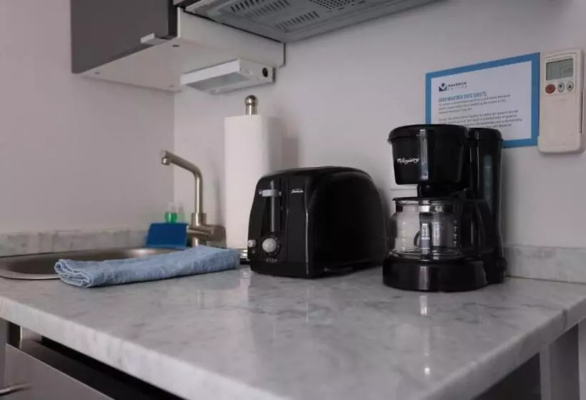 Charming & Stylish Studio On Beacon Hill #2