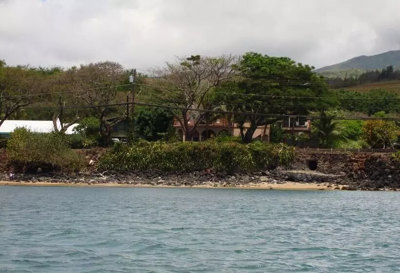 Maui Beach House B & B